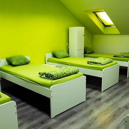 Glycerin Hostel *