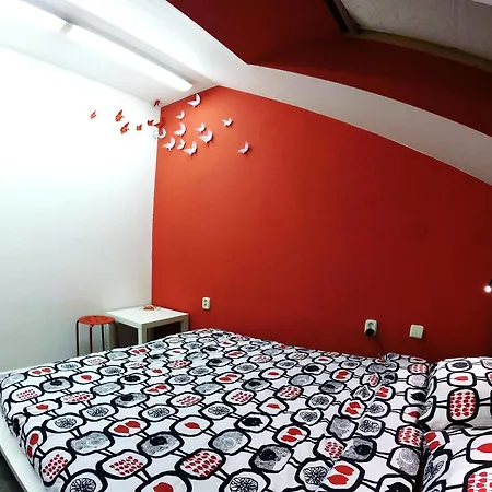 Glycerin Hostel *